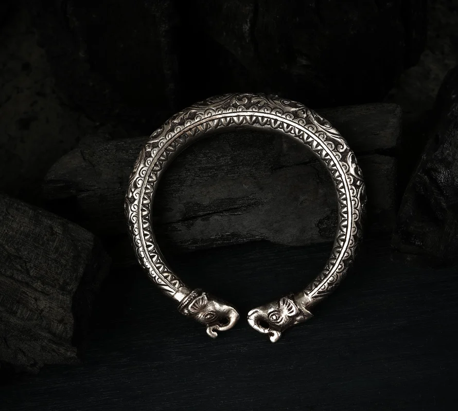 2026_05_03_2233184